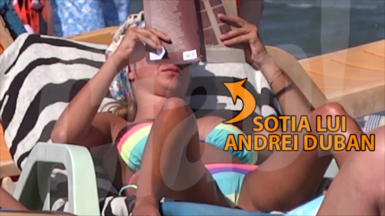 Gratiela lui Duban a devenit rapid atractia plajei.
