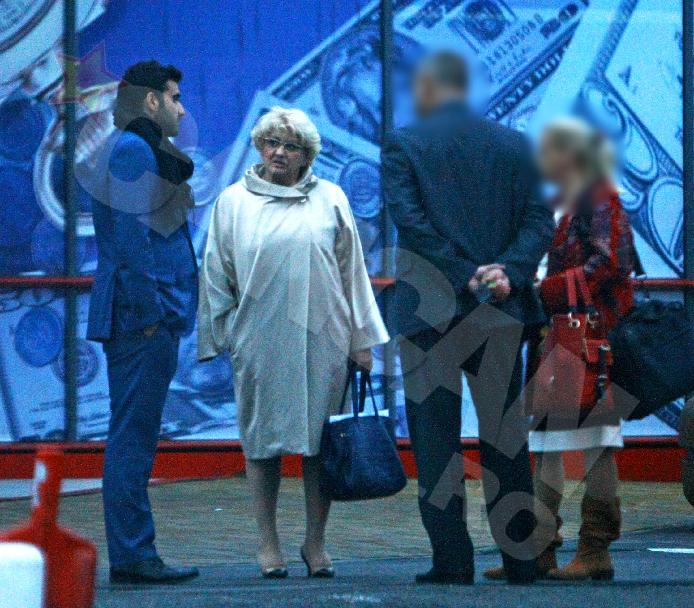 Laurentiu si mama lui au plecat separati de la centrul comercial, femeia intr-o masina, fiul ei in alta