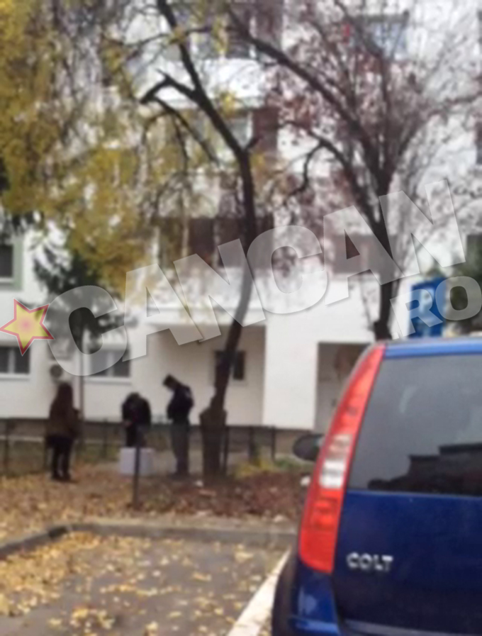 La iesire, cu totii fac o pauza