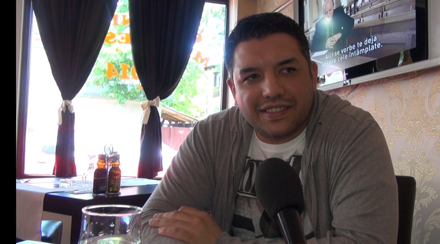 Raj a fost dezamagit de majoritatea prietenilor