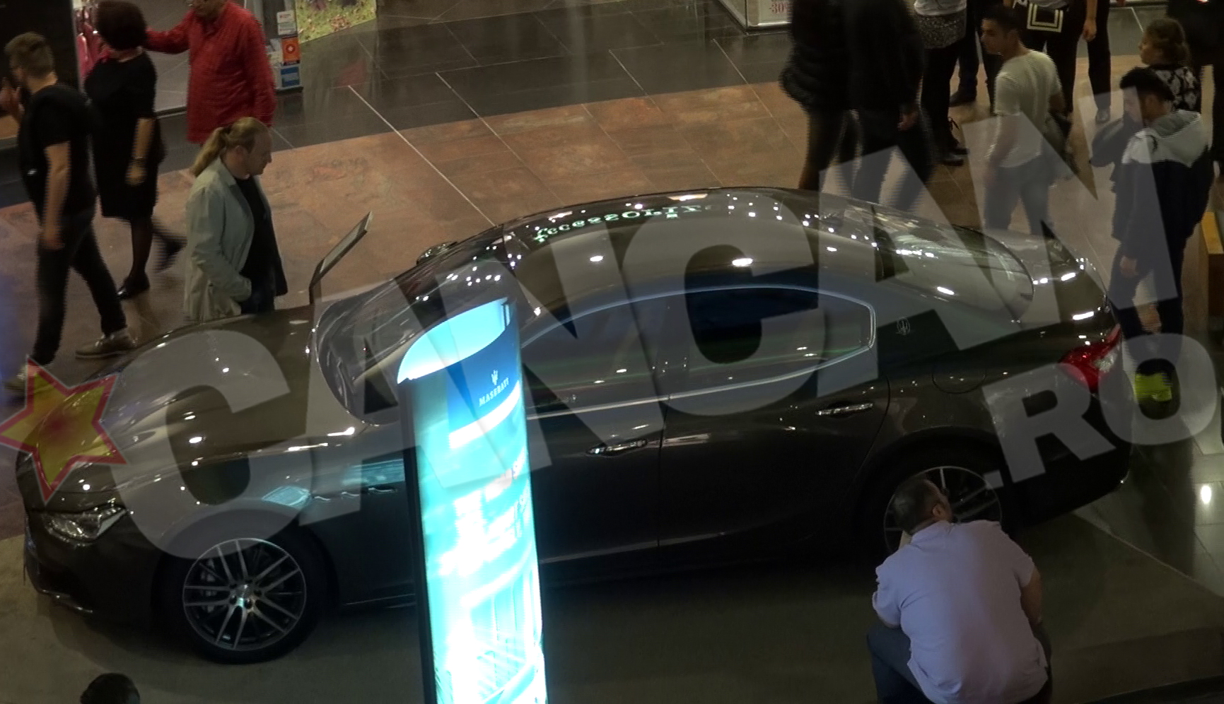 Cantaretul a dat tarcoale bolidului