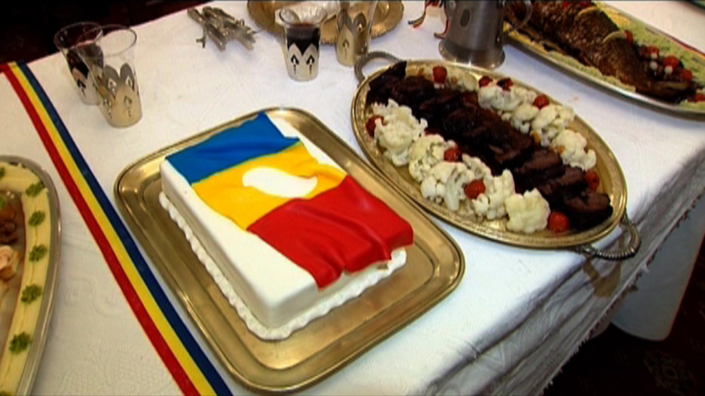 Jupaneasa a facut un tort aniversar 1 decembrie