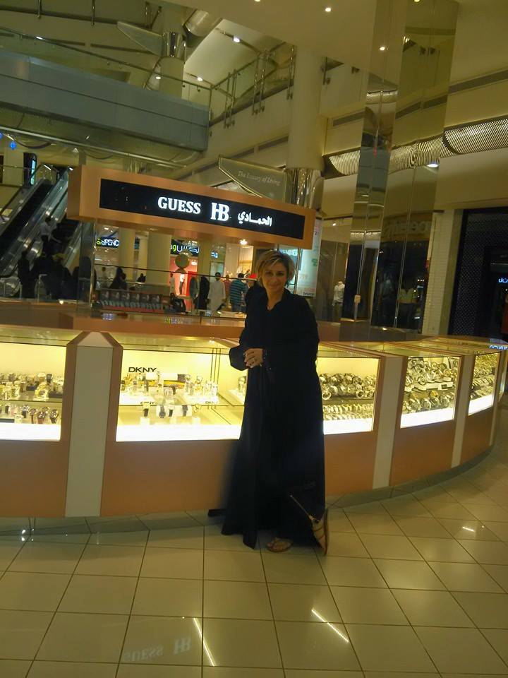 Ana a spart cateva mii de euro in magazinele de lux