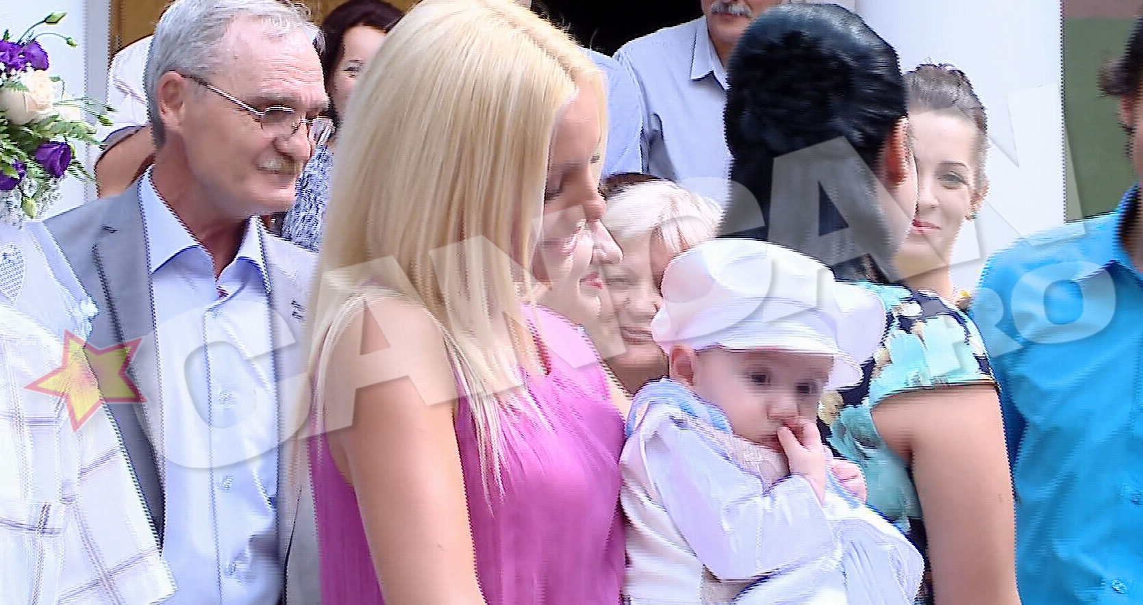 Sambata, Alexandra si-a luat in serios atributiile de matusa si nasica