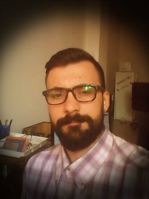 El este cel care a luat locul lui Cristea sau Viorel Sipos