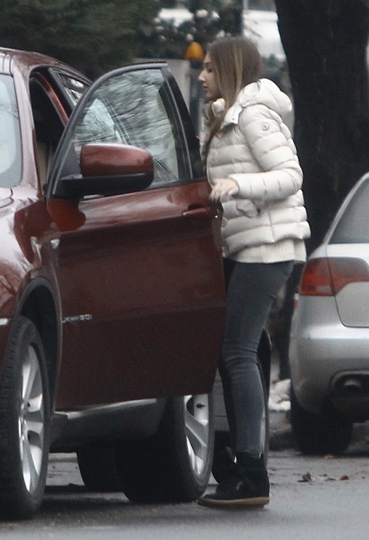 Dupa ore, Alexandra Becali a vrut sa dea o tura prin magazine