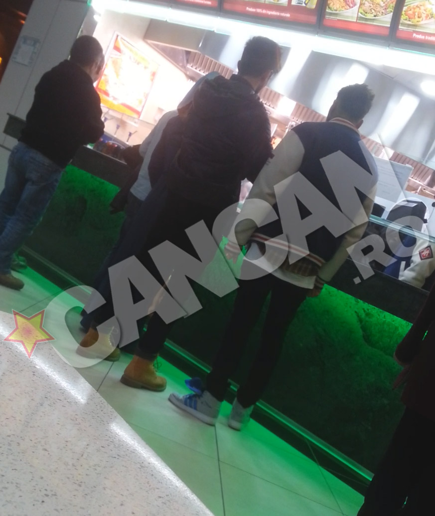 Artistul nu se decide ce sa comande