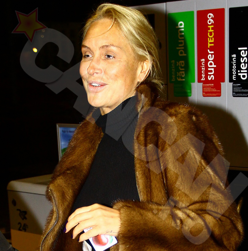 Vica habar n-avea ca iubitul marocan se distra in oras cu o alta blonda