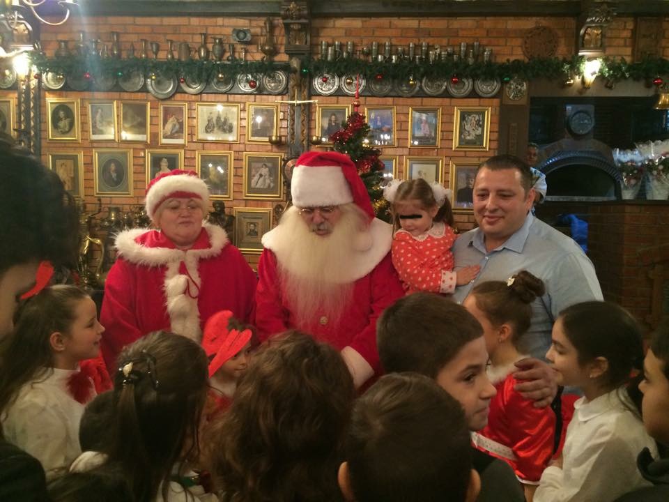 Pe langa rugaciuni, fetitele au recitat si poezii