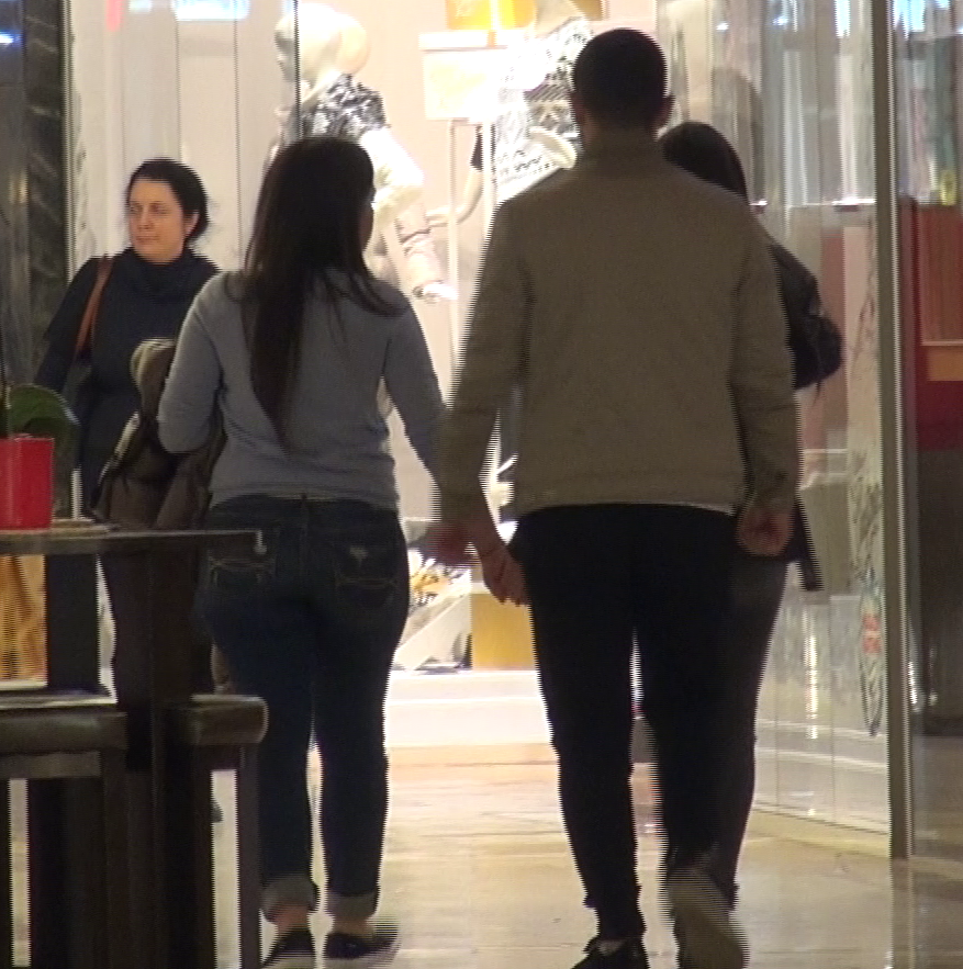 Teodora si Cristina s-au tinut de mana