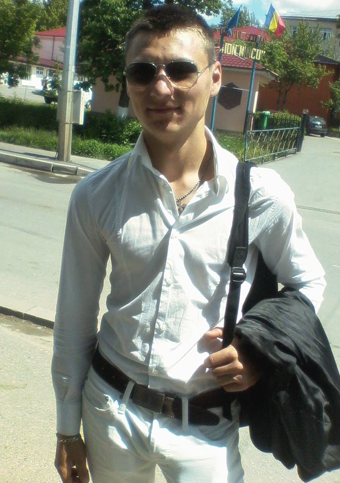 Tanarul este in stare critica aband pe tot corpul arsuri de gradul trei