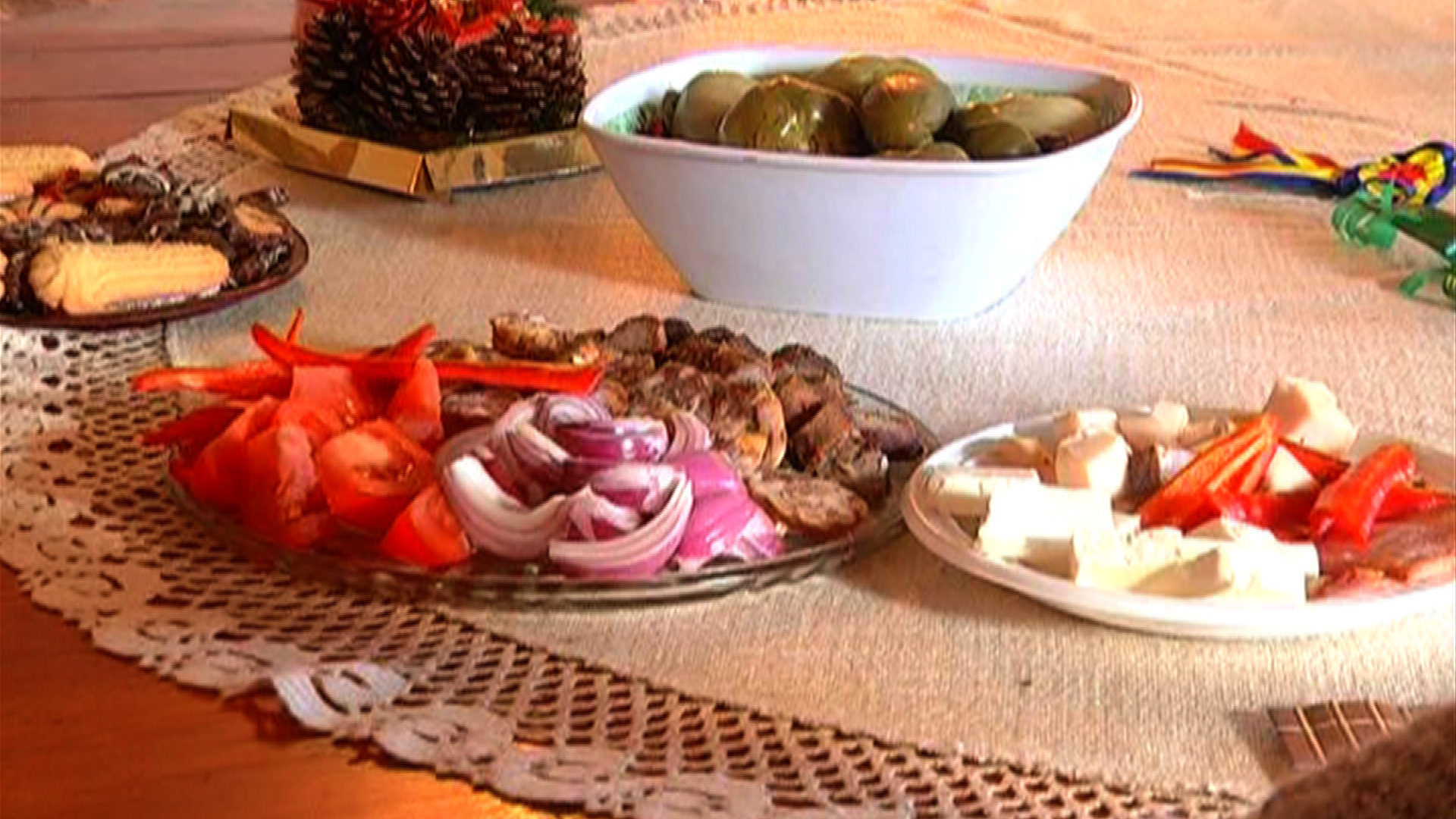 Carnurile de pe masa de Craciun i-au fost oferite de vecini