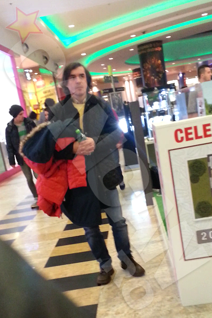 Mircea Cartarescu in mall