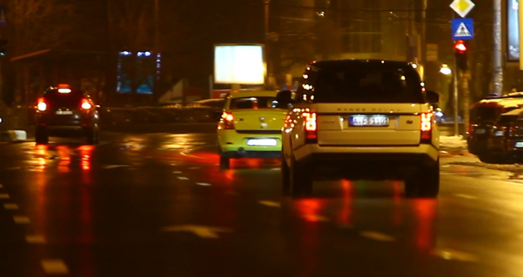 La unul dintre semafoare, autoturismul lui Salam a fost lovit chiar de un apropiat de-al artistului