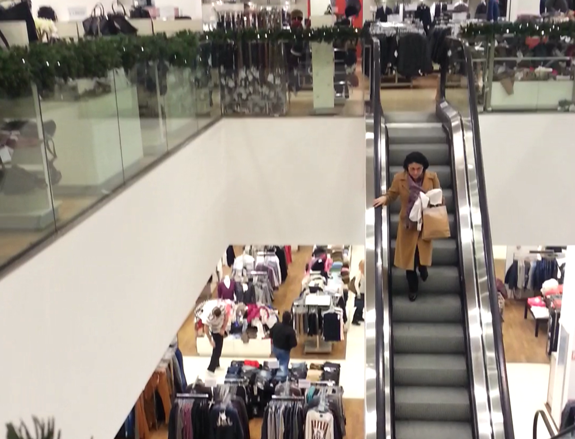 Fostul ministru a plecat cu o bluza