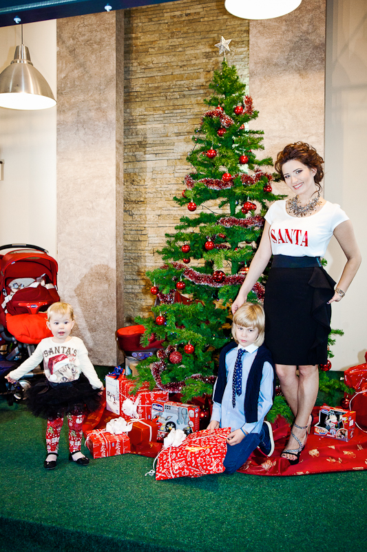 Ela si-a invatat si copii din traditiile romanesti