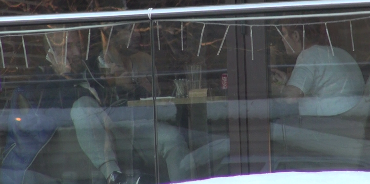 Fundasul Stelei a baut din berea pe care si-a comandat-o la restaurant