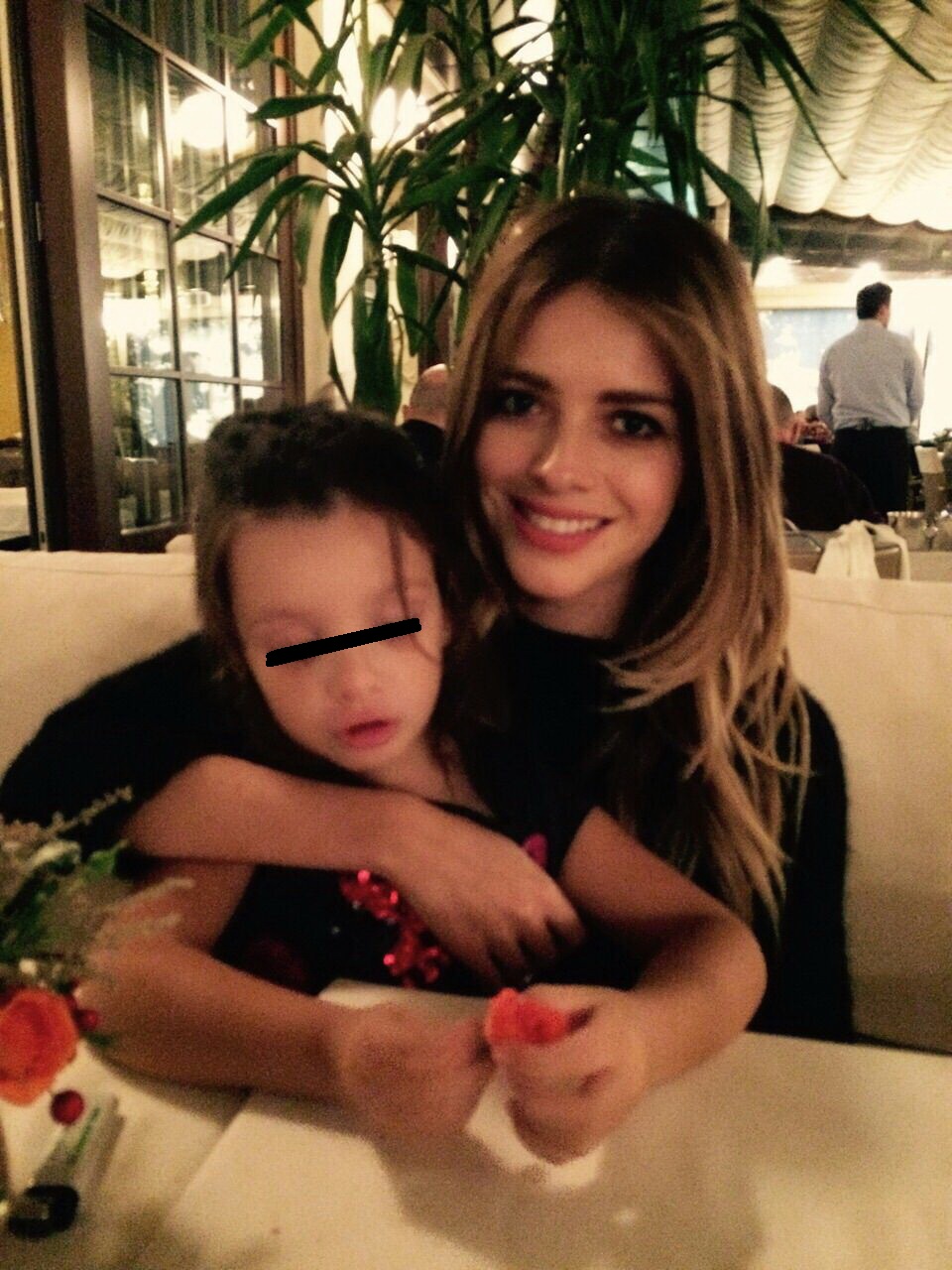 Alexandra Dinu pare foarte atasata de fiica lui Marinescu