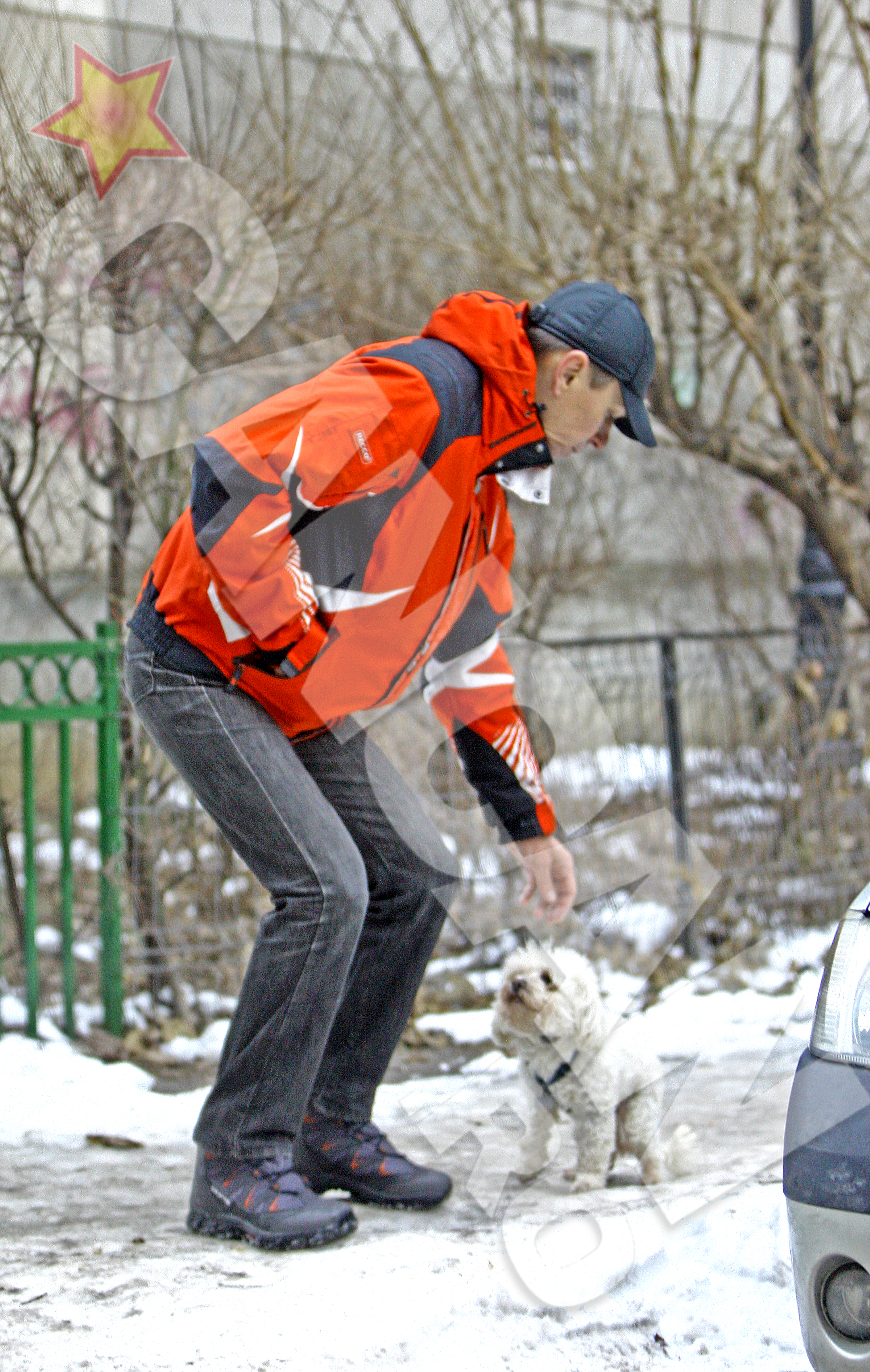 anca turcasiu da zapada sotul plimba cainele