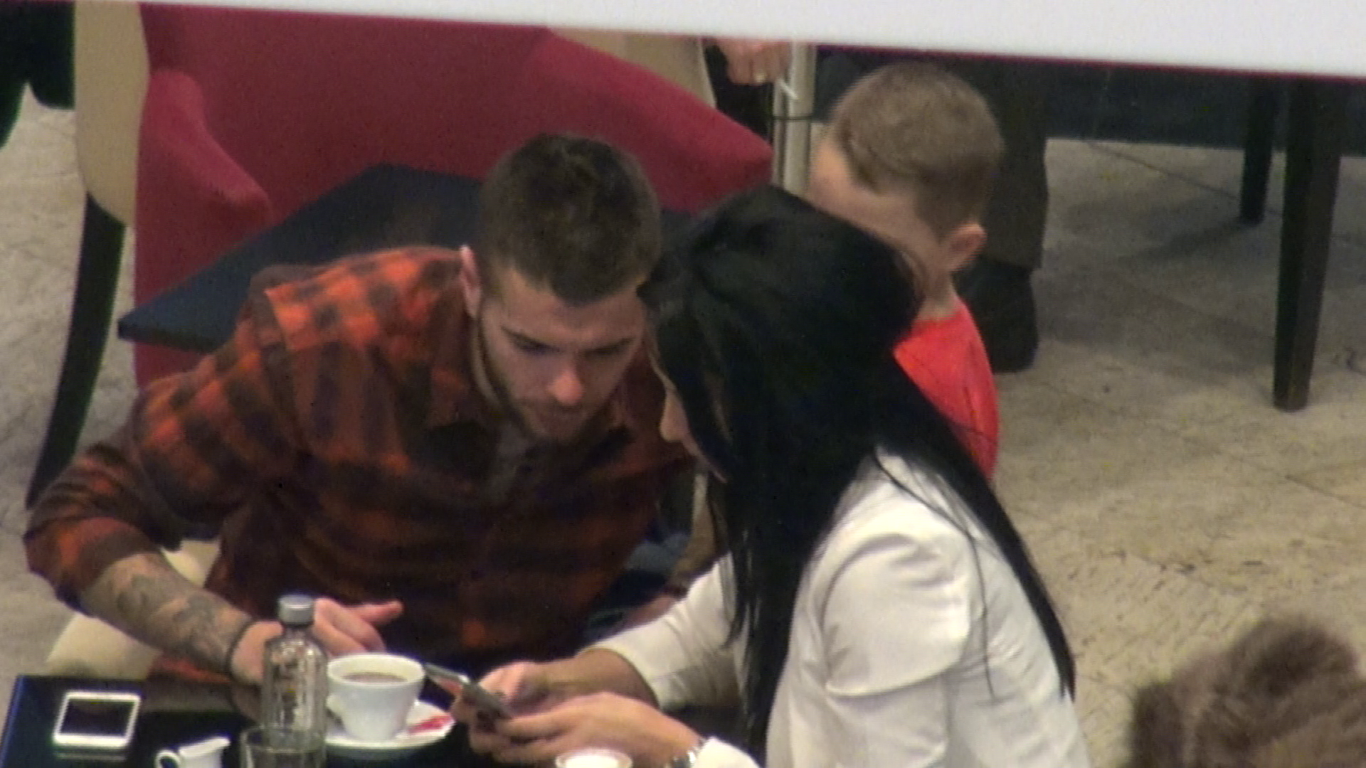 daminuta cu nevasta la mall