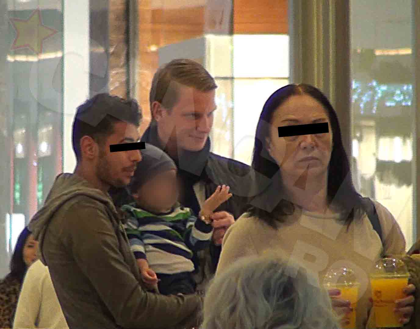 Portarul a fost recunoscut de fanii Stelei, cei care au solicitat o fotografie