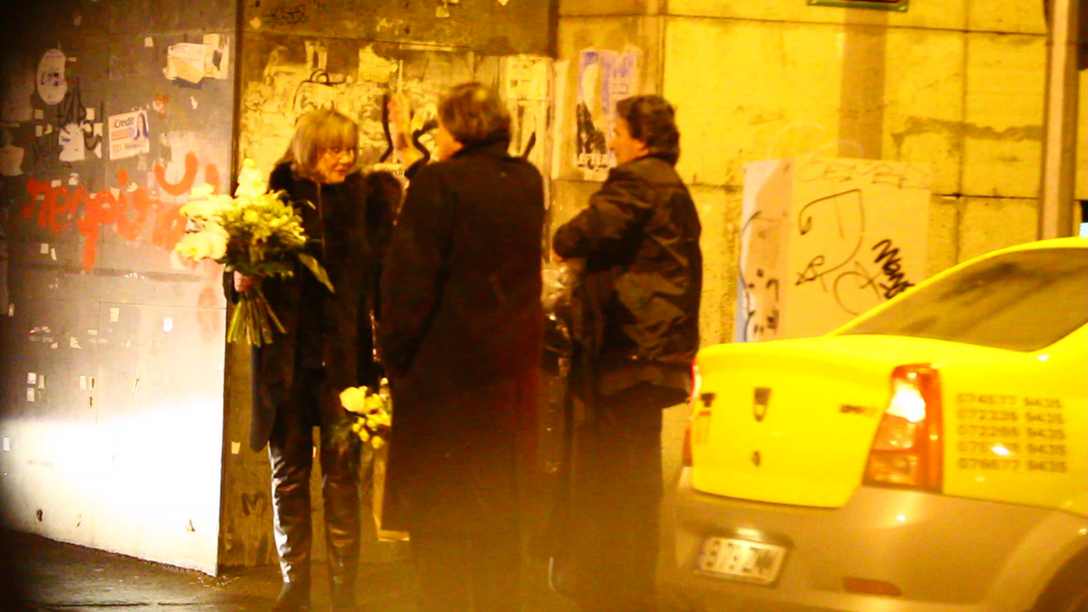 Maestrul si-a continuat aniversarea acasa, impreuna cu sotia sa