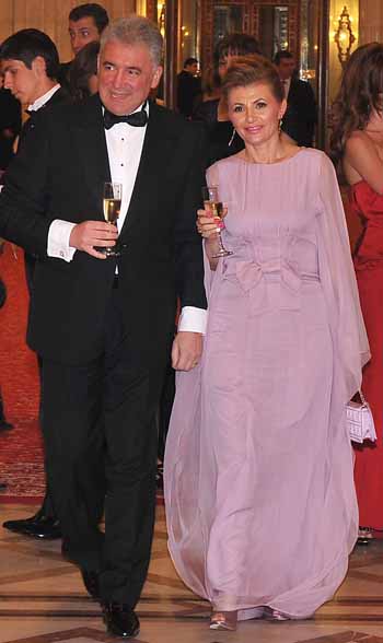 Sotia lui Adriean Videanu este una dintre cele mai cochete femei din Romania