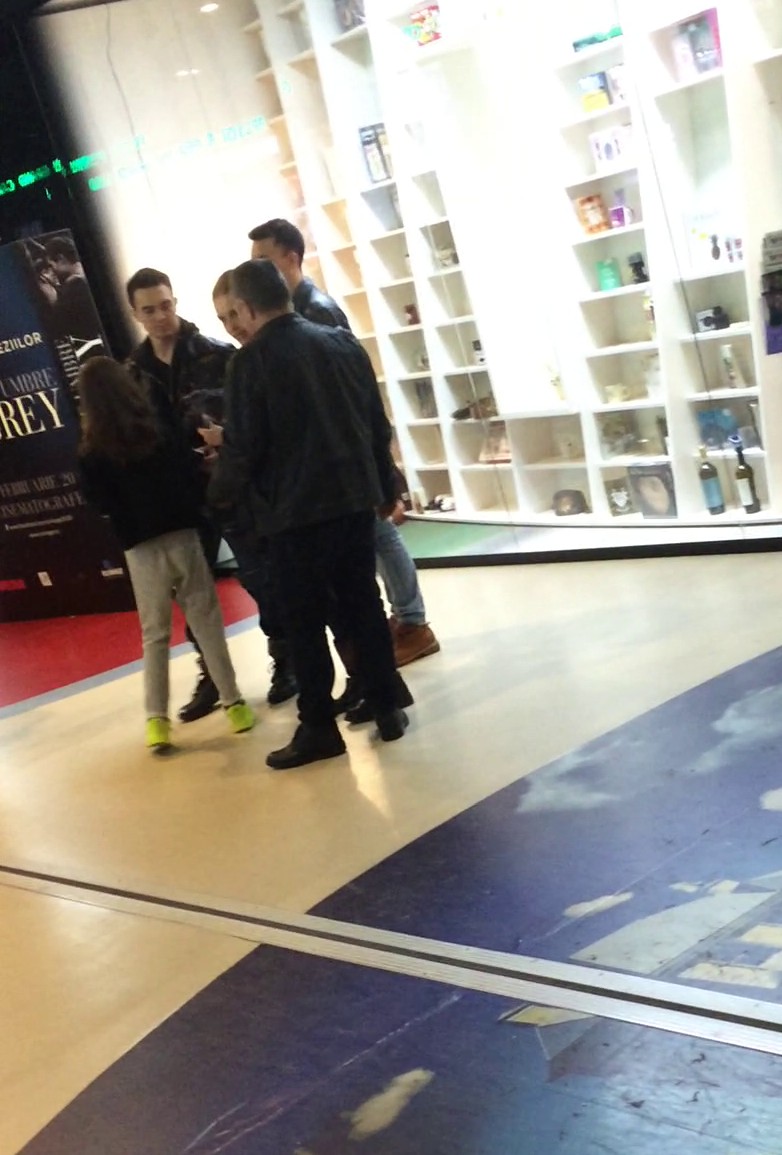 Clanul doroftei a petrecut o duminica in familie la un mall din Capitala