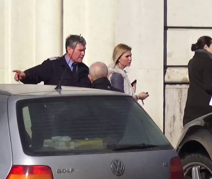 Ruxandra Dragomir a ajuns la ICCJ si pare destul de agitata