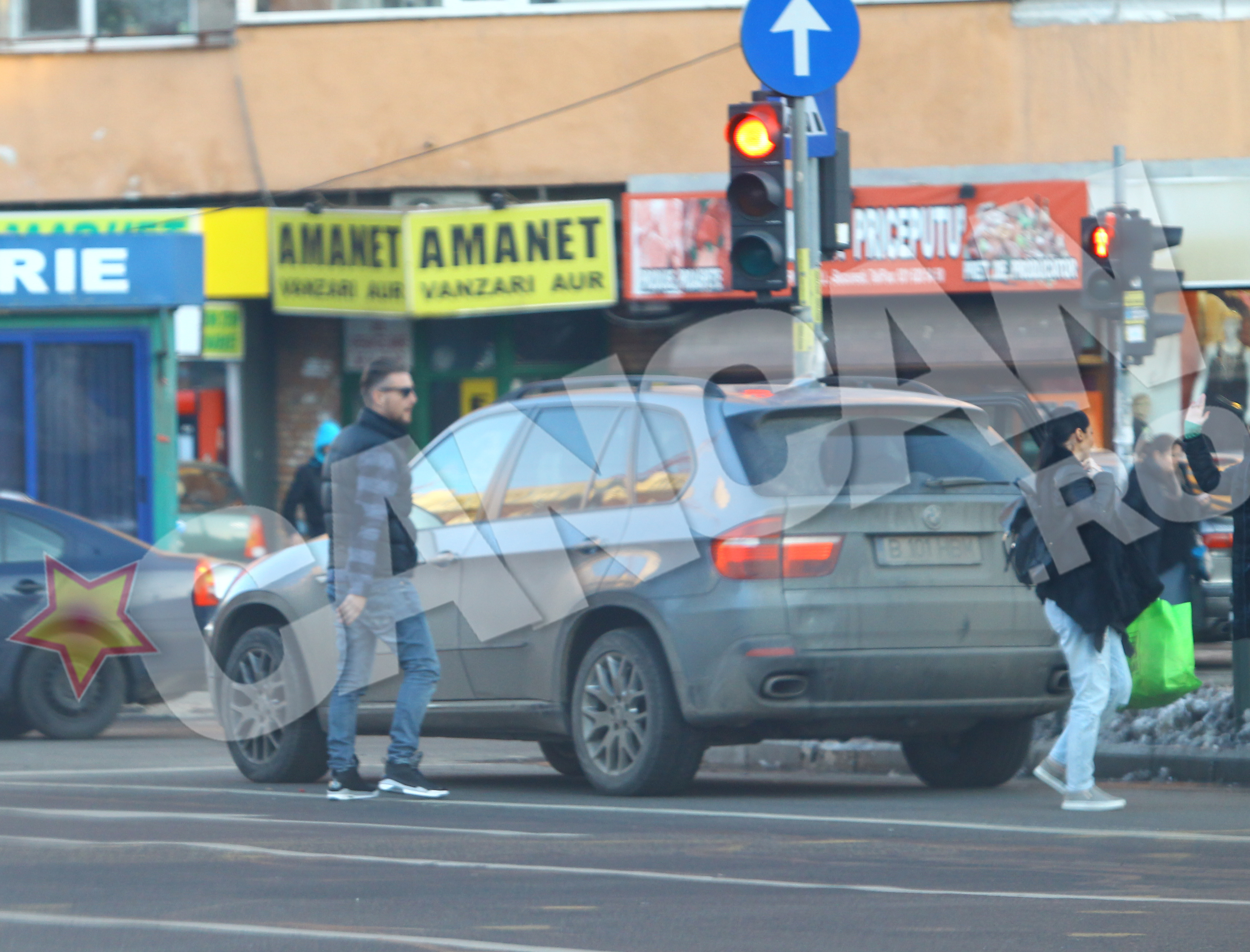 Mihai a inceput sa iasa din ce in ce mai des cu amanta