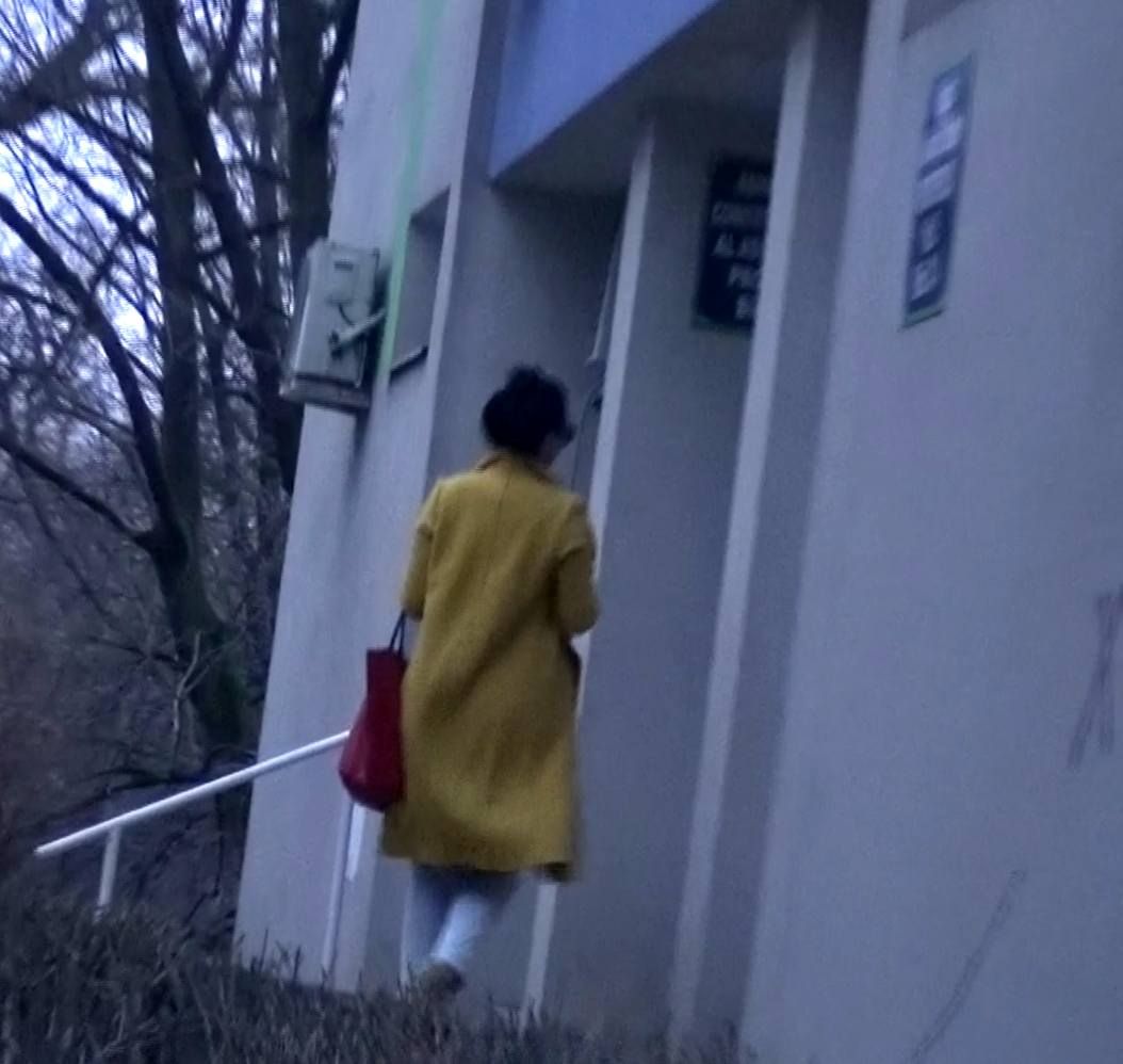 Renata s-a dus la ea acasa, in zona Dorobanti