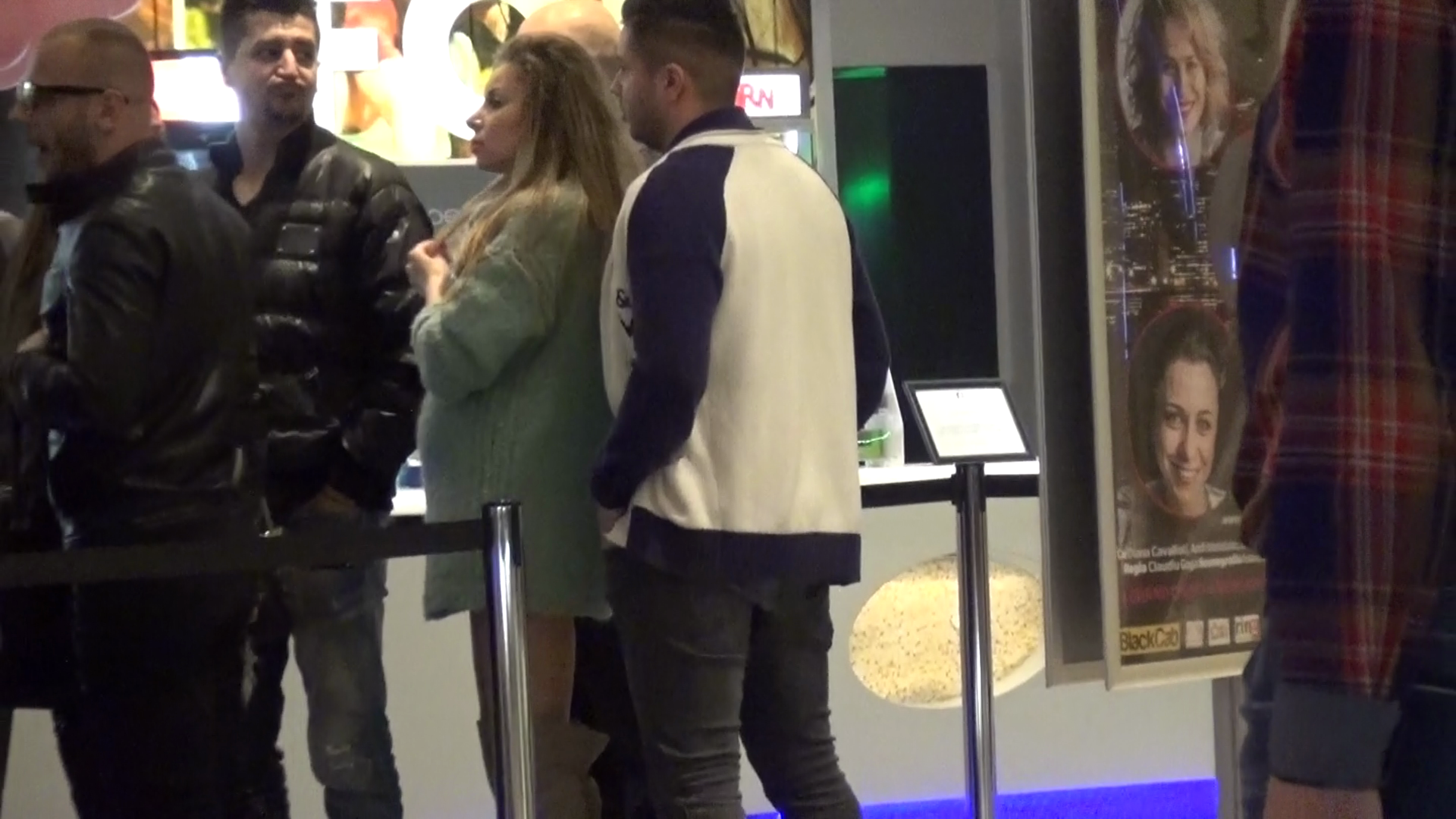 Roxana a renuntat la tocuri si la imbracamintea mulata