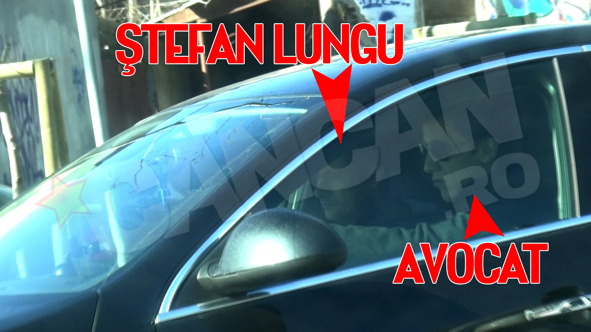 Stefan Lungu pleaca de acasa impreuna cu avocatul lui