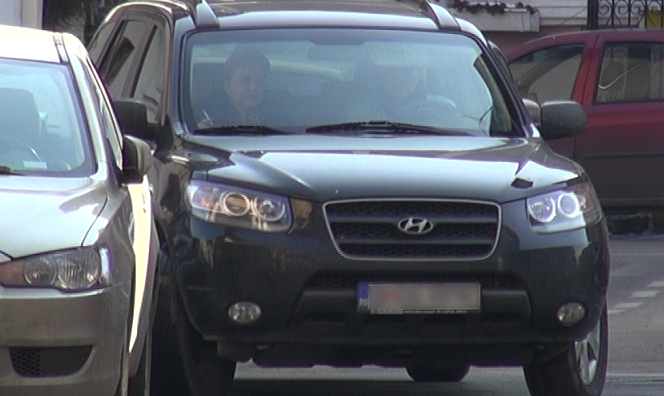 Maria Carneci si-a aprins o tigara la plecare