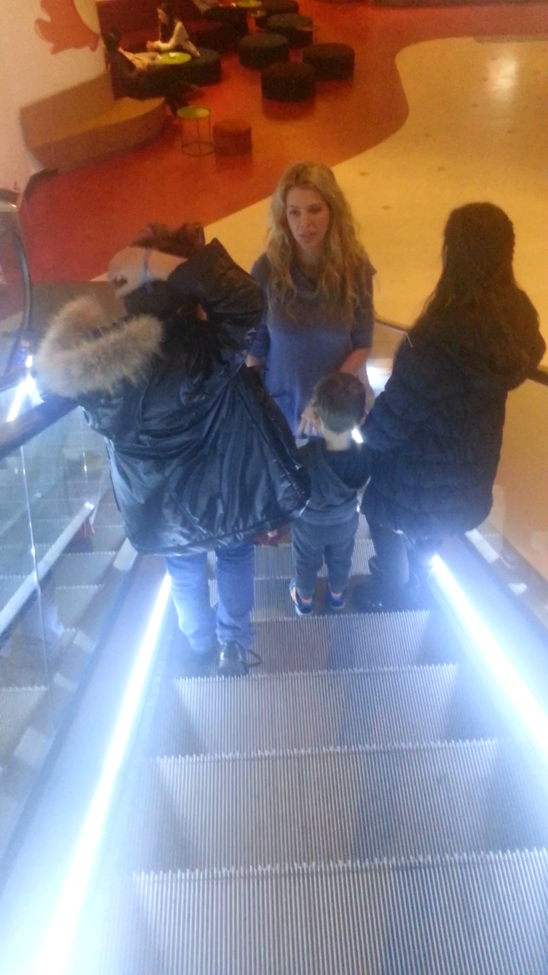 In puscarie, Borcea este linistit! Femeile din viata lui se inteleg perfect