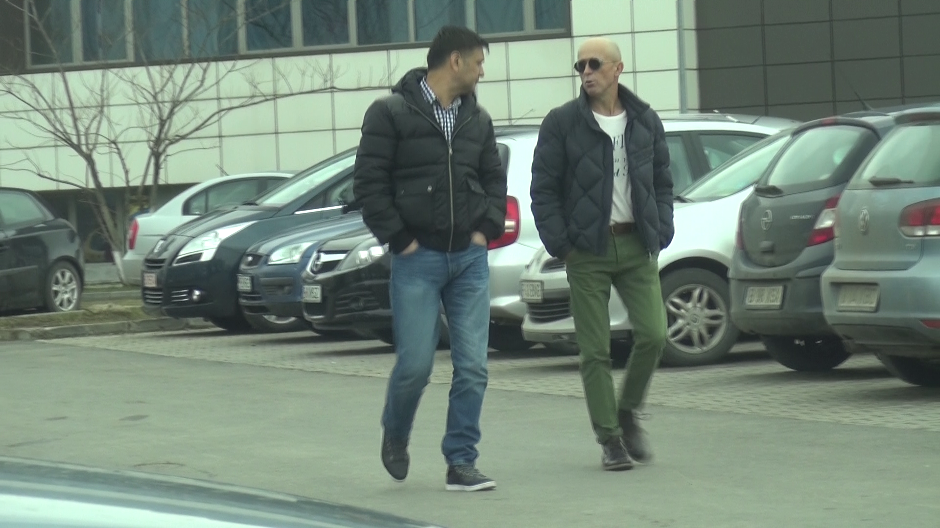 Mugur Mihaescu s-a intors de curand din vacanta