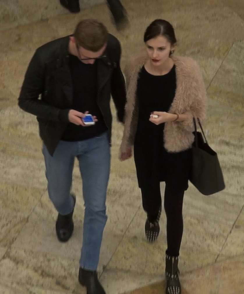 Daca atunci cand este cu prietenii pare ca isi ignora iubita, la iesirile in doi, Brotnei este foarte romantic