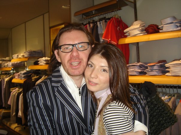 Voiculet formeaza un cuplu cu Ioana de sase ani