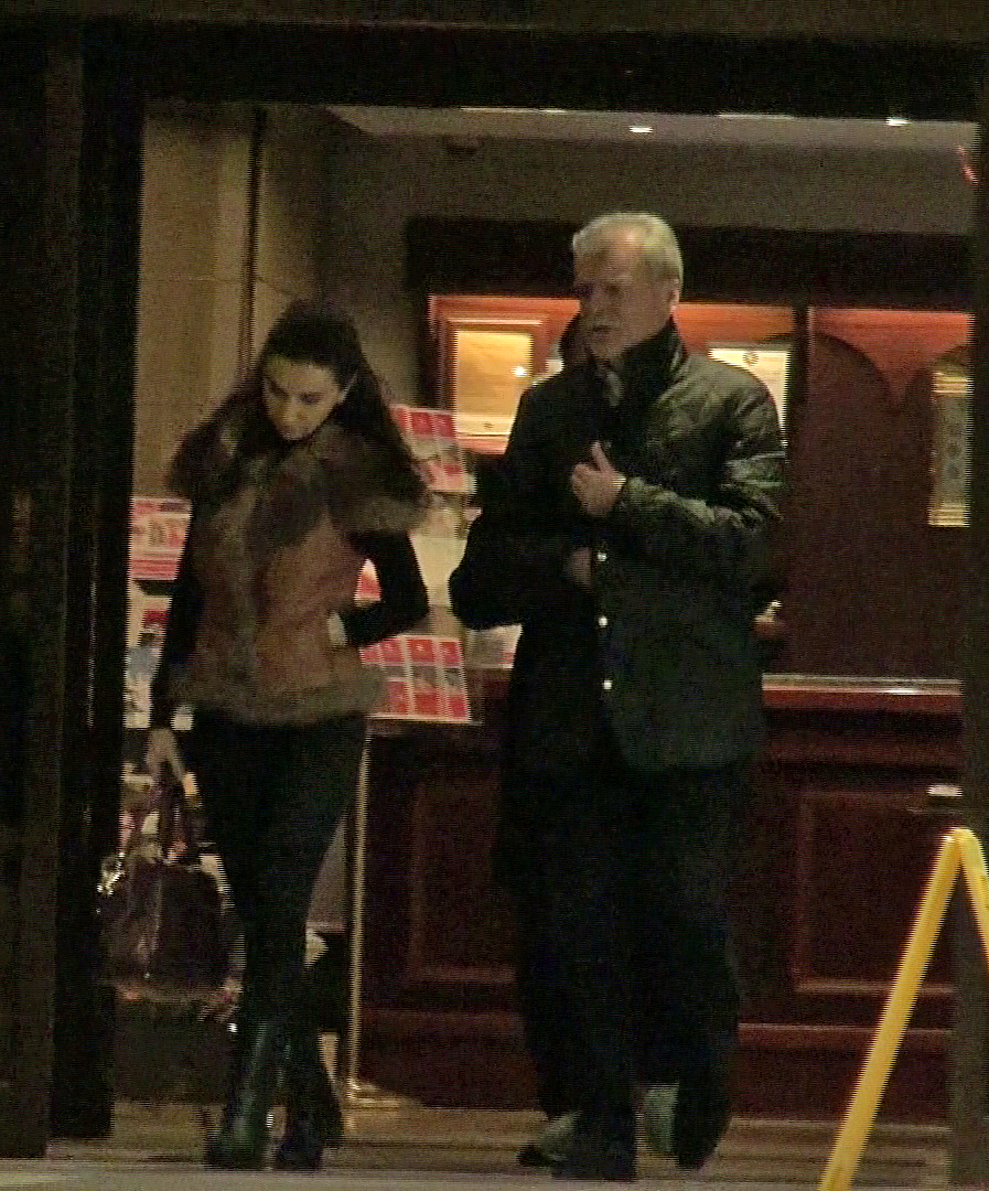 Cei doi ies din restaurant