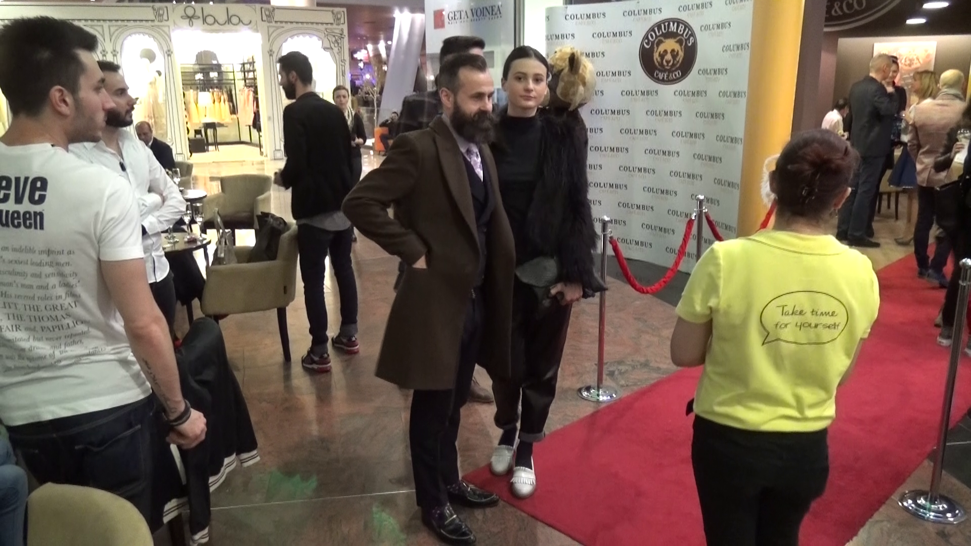 Creatorul de moda a inceput sa iasa in oras cu partenera lui