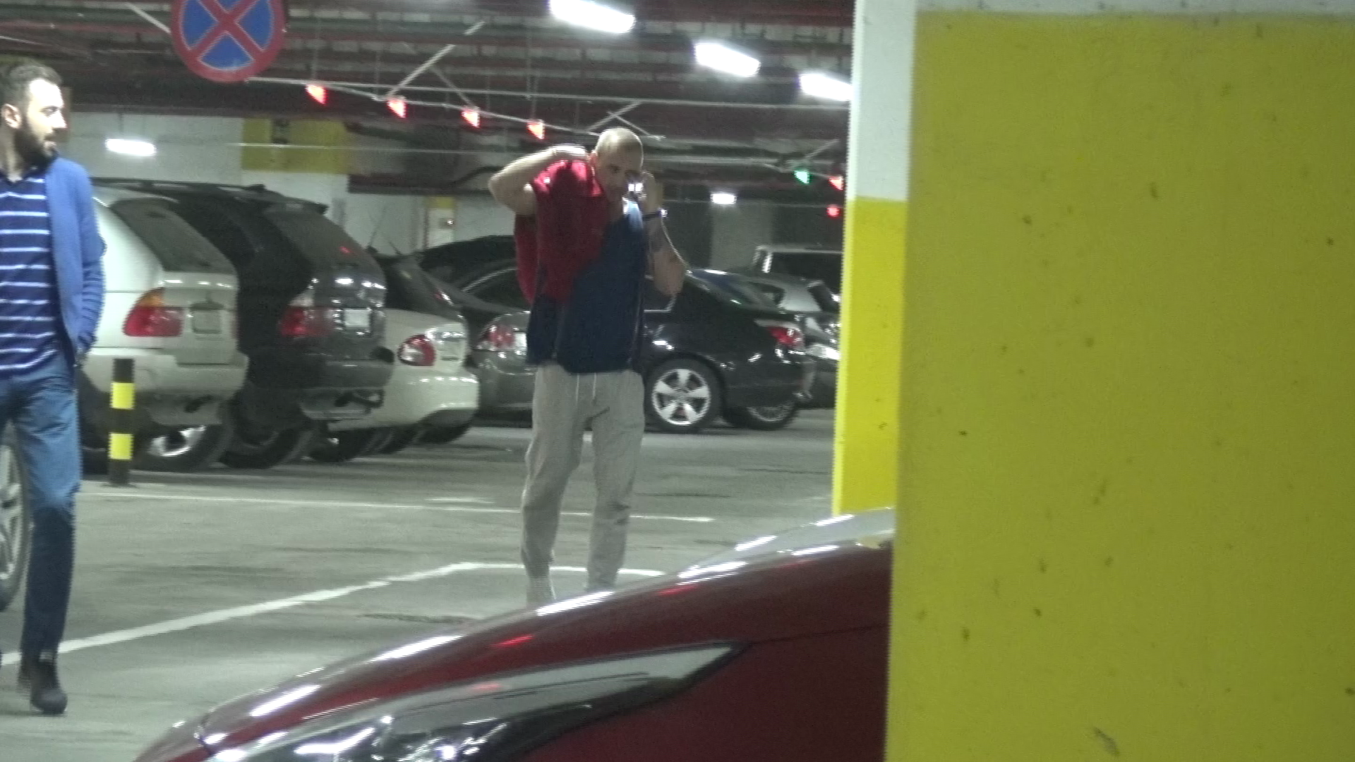 Vladimir Draghia a renuntat pentru o zi la hainele la moda si a optat pentru un trening comfortabil