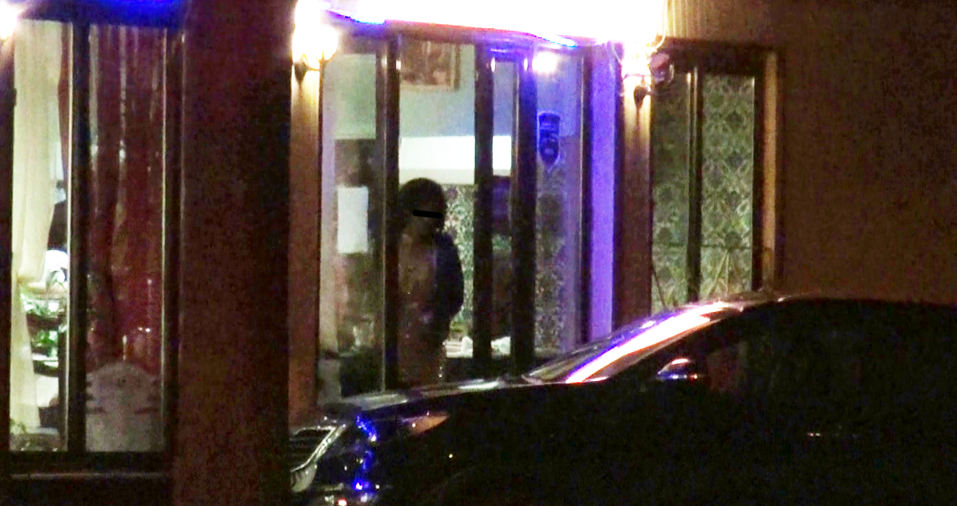 Si saptamana trecuta, prezentaoarea TV a stat la restaurant pana dupa miezul noptii