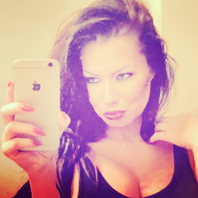 Simona Sensual a ajuns de nerecunoscut