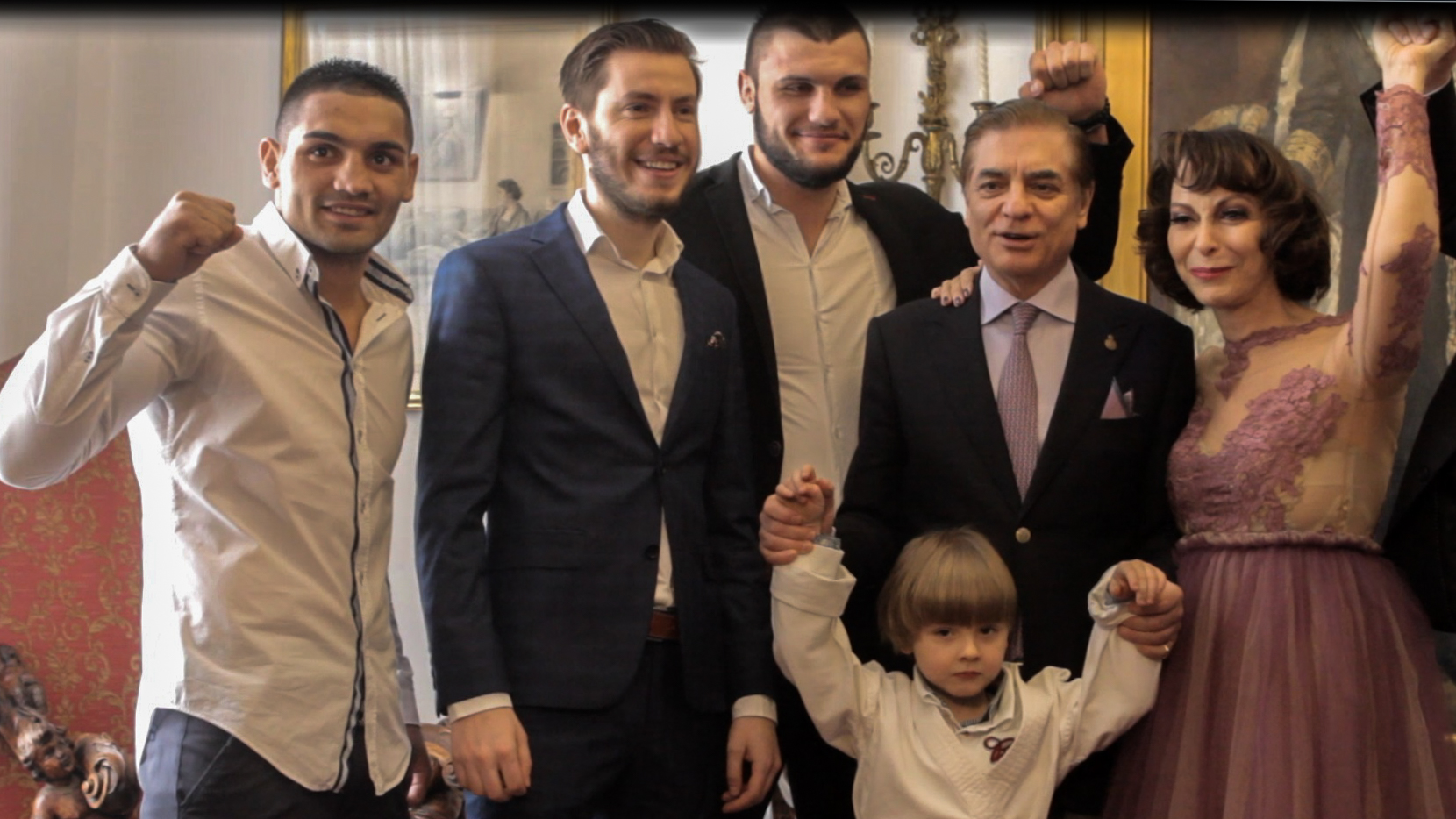 Luptatorii s-au pozat alaturi de Altetele sale