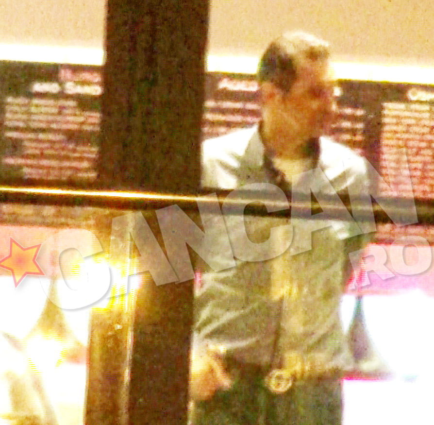 Linistit, Aurel Radu a baut un pahar de vin alaturi de prietenii lui