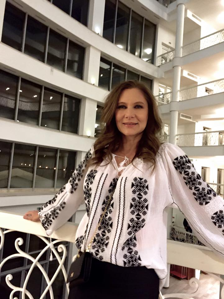 Romanita a renuntat la doliu doar in perioada Pastelui