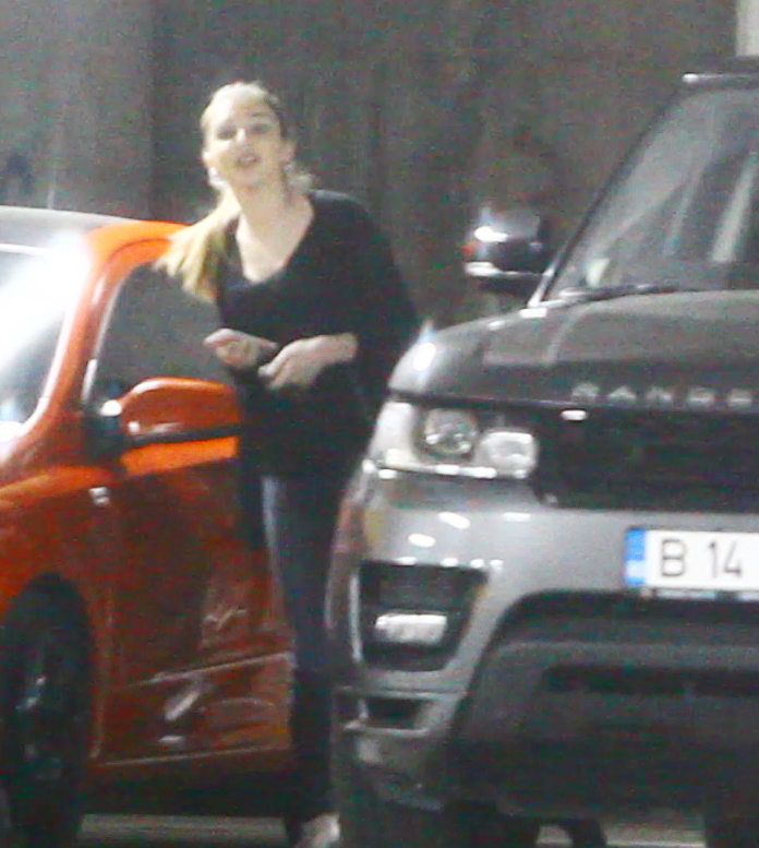 Alexandra este cea care a condus pana acasa