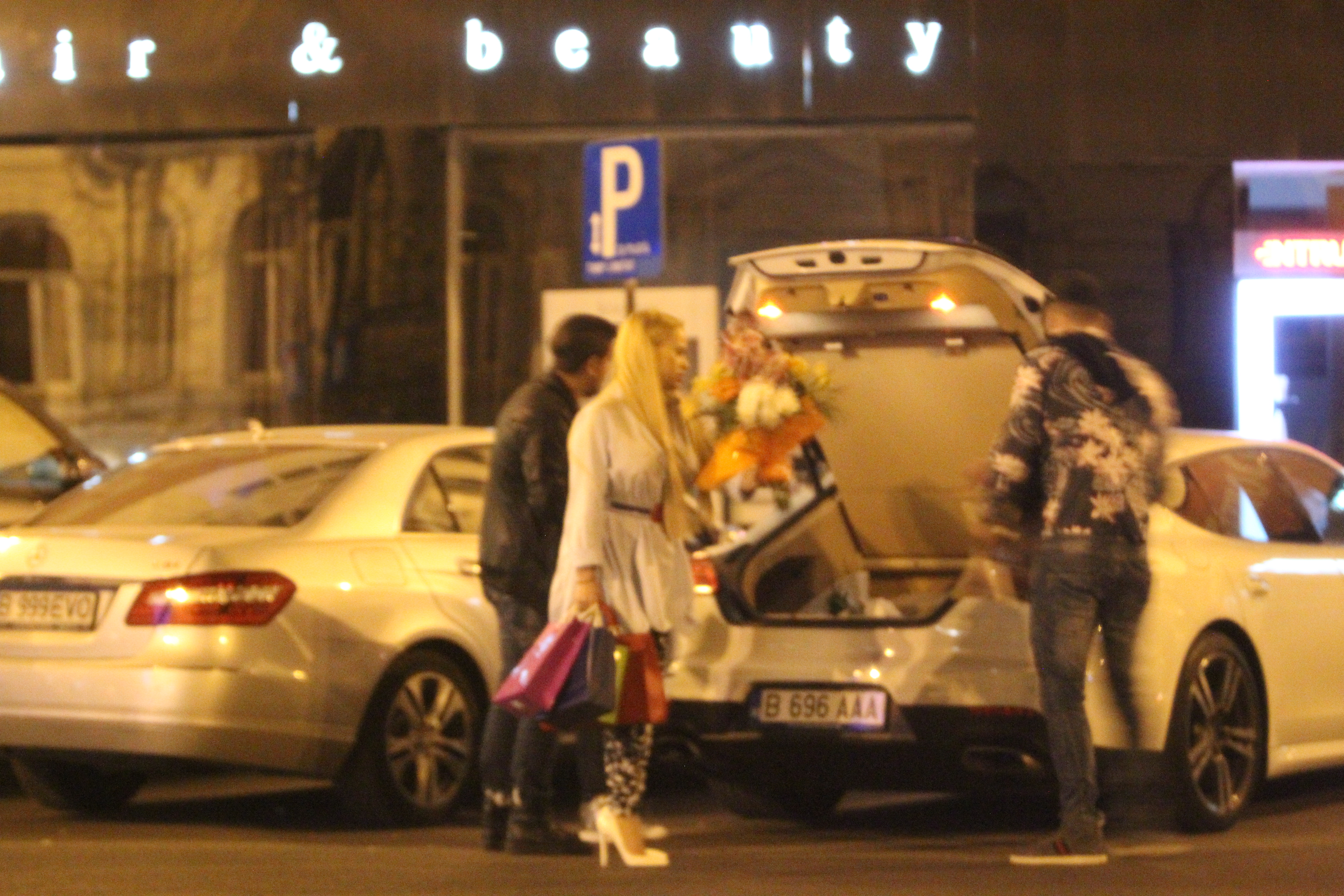 Anda a primit foarte multe flori si cadouri