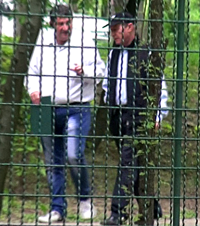 Basescu a vorbit, in timp ce apropiatul sau a ascultat