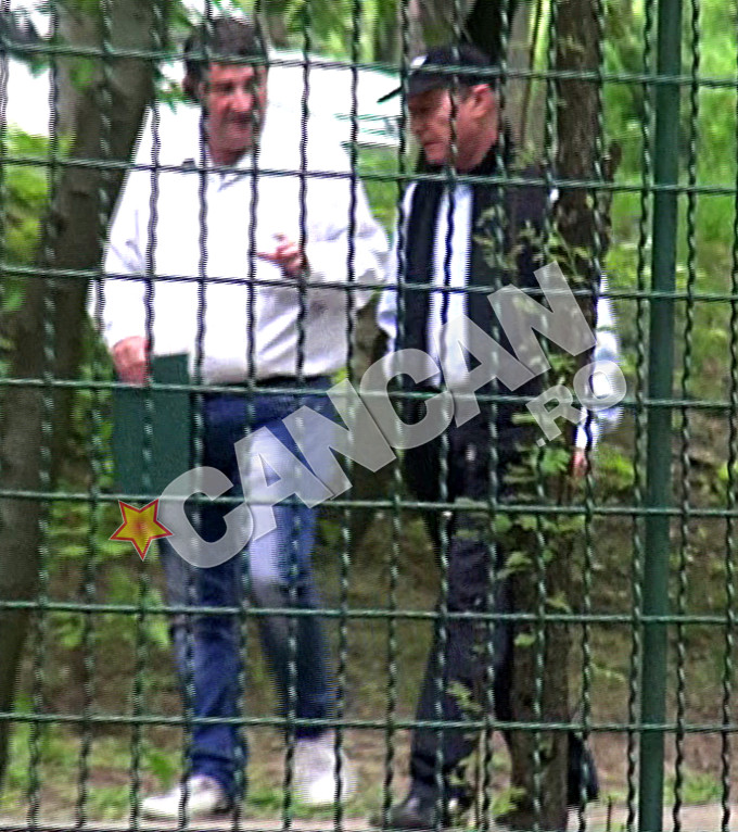 Basescu a vorbit, in timp ce fostul ofiter SRI asculta